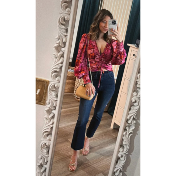 WAYF Loral Print Ruched Plunge Neck Satin Blouse Pink Berry Floral Long Sleeve - Picture 5 of 13